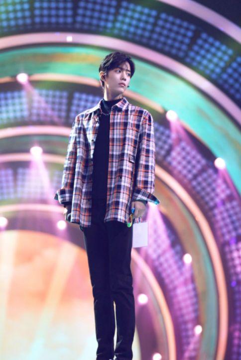 肖战吃全瓜视频在线观看,揭秘幕后精彩瞬间